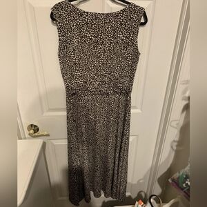 Jessica Howard Black and White Patterned Maxi Dress